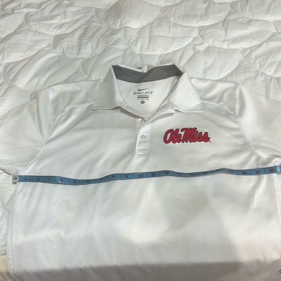Nike Dri Fit Like New Condition Ole Miss with Rebels on the Back Shirt Size: S - Picture 9 of 11